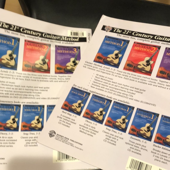 Warner bros guitar 🎸 method 1&2 learners books - Picture 2 of 2